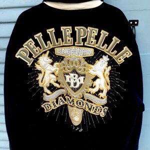 Dark blue pelle pelle lightly worn